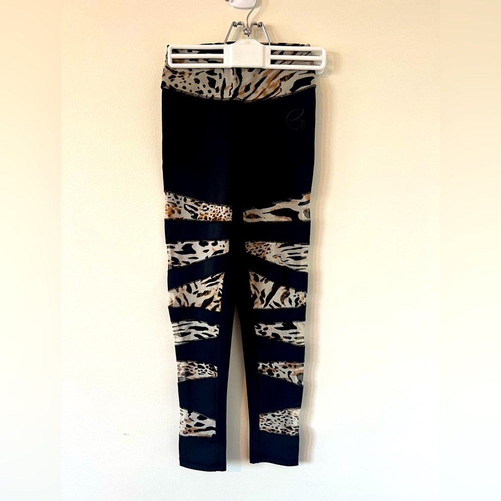 Equilibrium Mesh Panel Leopard Print Leggings